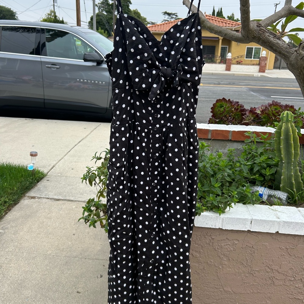 Xhilaration Black and White Patterned Top